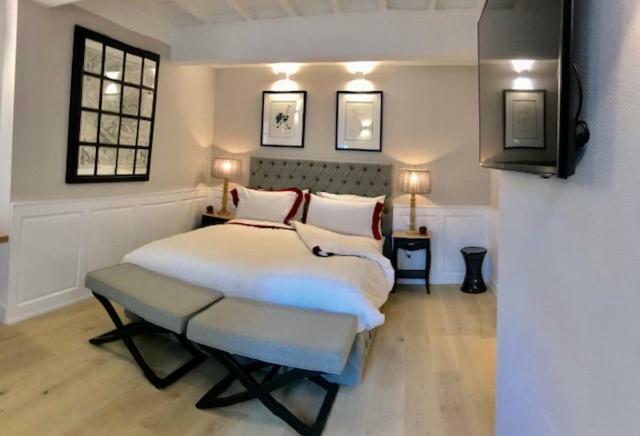 Booking Florence Luaran gambar